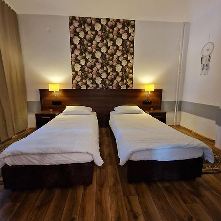 Peters Hotel Turawa Luaran gambar