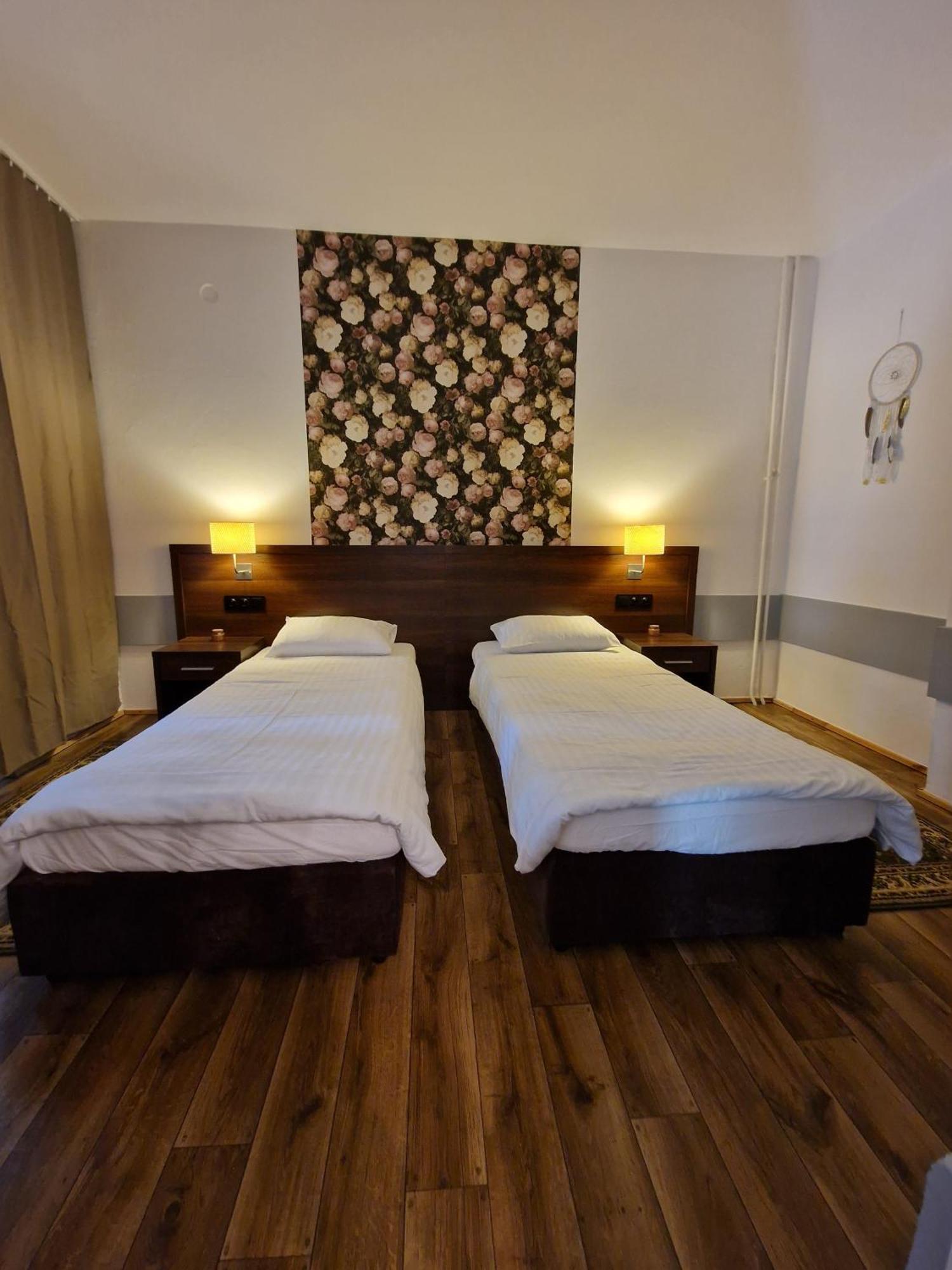 Peters Hotel Turawa Luaran gambar
